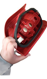 LANTERNA DIREITA XSARA PICASSO ATÉ 2004 TYC