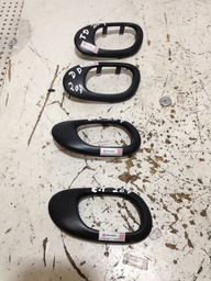 Acabamento Maçaneta Interna Peugeot 207 2008 Valor Unitário 