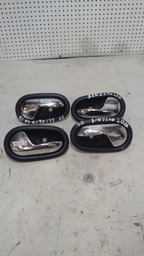 MAÇANETA INTERNA RENAULT SANDERO 2016 VALOR UNITÁRIO 