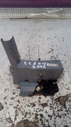 FECHADURA TRASEIRA DIREITA RENAULT SCENIC 2001