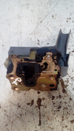 FECHADURA TRASEIRA DIREITA RENAULT SCENIC 2001