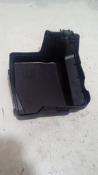 TAMPA CAIXA FUSIVEL RENAULT SANDERO 2016
