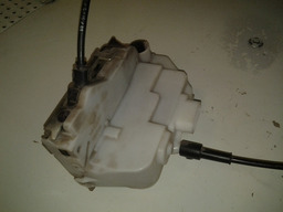 FECHADURA DIANTEIRA DIREITA RENAULT MEGANE 06 A 12