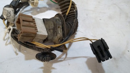 CHICOTE PORTA TRASEIRA DIREITA RENAULT SANDERO 2010