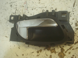 MAÇANETA INTERNA TRASEIRA DIREITA PEUGEOT 408 2013