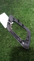 MOLDURA DA MAÇANETA TRASEIRA ESQUERDA C4 PALLAS 2010