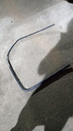 BORRACHA DA CALHA DE VIDRO DA PORTA T.D PICASSO 2005