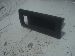 MOLDURA PAINEL PORTA TRECO S/ BOTAO REGULAGEM PEUGEOT 206