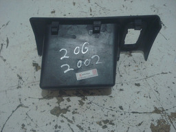 MOLDURA PAINEL PORTA TRECO S/ BOTAO REGULAGEM PEUGEOT 206