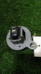 Botão De Vidro Elétrico Da Porta T.e Citroen Picasso 2005