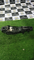 SUPORTE DA MAÇANETA DIANTEIRA DIREITA C4 LOUNGE 2013