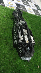 SUPORTE DA MAÇANETA DIANTEIRA DIREITA C4 LOUNGE 2013