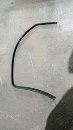 BORRACHA DA CALHA DE PORTA DIANTEIRA DIREITA PEUGEOT 206