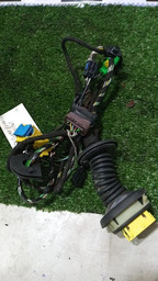 CHICOTE DA PORTA DIANTEIRA DIREITO C4 PALLAS 2010