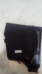 Tampa Caixa Fusivel Renault Sandero 2014