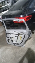 PORTA TRASEIRA DIREITA C4 PALLAS 2010