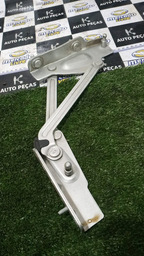 SUPORTE TAMPA TRASEIRA C4 PALLAS LADO ESQUERDO