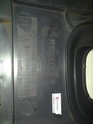 TAMPA CAIXA DE FUSIVEIS RENAULT MEGANE 06 A 12