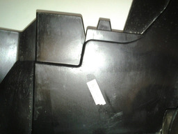 TAMPA CAIXA DE FUSIVEIS EXTERNA MOTOR RENAULT MEGANE 06 A 12