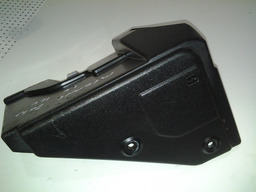 TAMPA CAIXA DE FUSIVEIS EXTERNA MOTOR RENAULT MEGANE 06 A 12