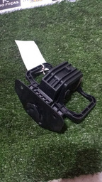 SUPORTE DO PUXADOR DIANTEIRA ESQUERDA C4 PALLAS 2010