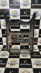 MOLDURA PAINEL CENTRAL SANDERO 2010