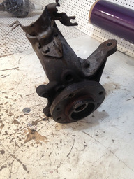 MONTANTE  DIANTEIRO ESQUERDO CITROEN PICASSO 1.6 16V 2001