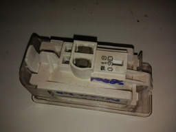 LUZ DE CORTESIA PORTA MALAS RENAULT MEGANE SEDAN 06 A 12