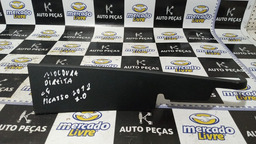 ACABAMENTO DO PAINEL PORTA-TRECO C4 PICASSO LADO DIR 2012