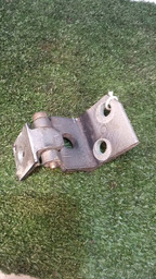 DOBRADIÇA DA PORTA DIANTEIRA DIREITA SARA PICASSO 2004