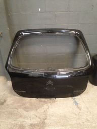 TAMPA TRASEIRA CITROEN PICASSO 2005