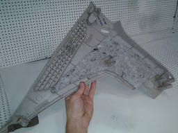 ACABAMENTO COLUN TRASEIRA DIREITA RENAULT MEGANE SEDAN 06 12