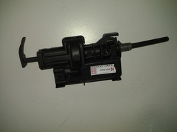 Trava Do Tanque Portinhola Renault Megane Sedan 06 A 12