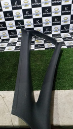 ACABAMENTO DA COLUNA DIANTEIRA ESQUERDA XSARA PICASSO 2005