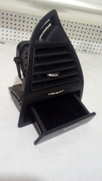 DIFUSOR DE AR LATERAL DIREITO CITROEN C4 ORIGINAL