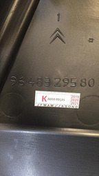 ACABAMENTO LATERAL DIREITO PAINEL CITRÖEN C3  9638006377 