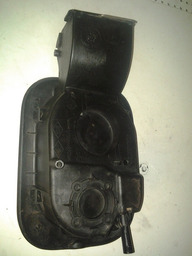 TAMPA PORTINHOLA DO TANQUE RENAULT MEGANE SEDAN 06 A 12