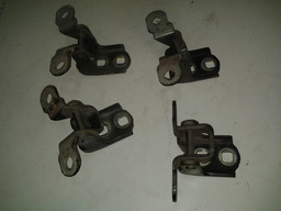 DOBRADIÇA DE PORTA RENAULT MEGANE SEDAN 06 A 12 UNITARIO