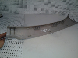 ACABAMENTO COLUNA DO PARA BRISA ESQUERDO MEGANE 06 12