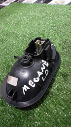 MAÇANETA INTERNA LADO DIREITO RENAULT MEGANE 2012