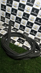 BORRACHA DO PORTA-MALA RENAULT FLUENCE 2015