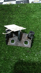 TRINCO DO PORTA-MALA DA PICASSO 2005