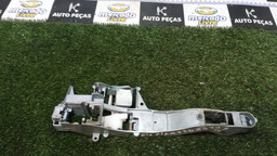 Suporte Porta Fechadura Dianteira Direita C4 Picasso 2012