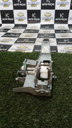 SUPORTE PORTA FECHADURA DIANTEIRA DIREITA C4 PICASSO 2012