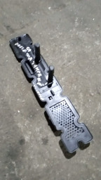 DEFLETOR DA TAMPA DE VÁLVULA C4 PALLAS 2010