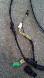 CHICOTE TAMPA DO PORTA MALAS CITROEN C4 ORIGINAL