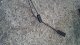 CHICOTE TAMPA DO PORTA MALAS CITROEN C4 ORIGINAL