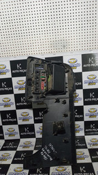 TAMPA DA CAIXA DE FUSÍVEL C4 PALLAS