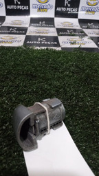 ACABAMENTO PUXADOR DE PORTA T.D MEGANE GRAND TOUR 2012