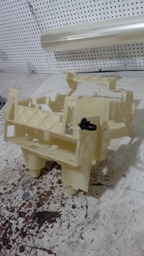 SUPORTE CAIXA FUSIVEL BSI CITROEN C4 2.0 ORIGINAL